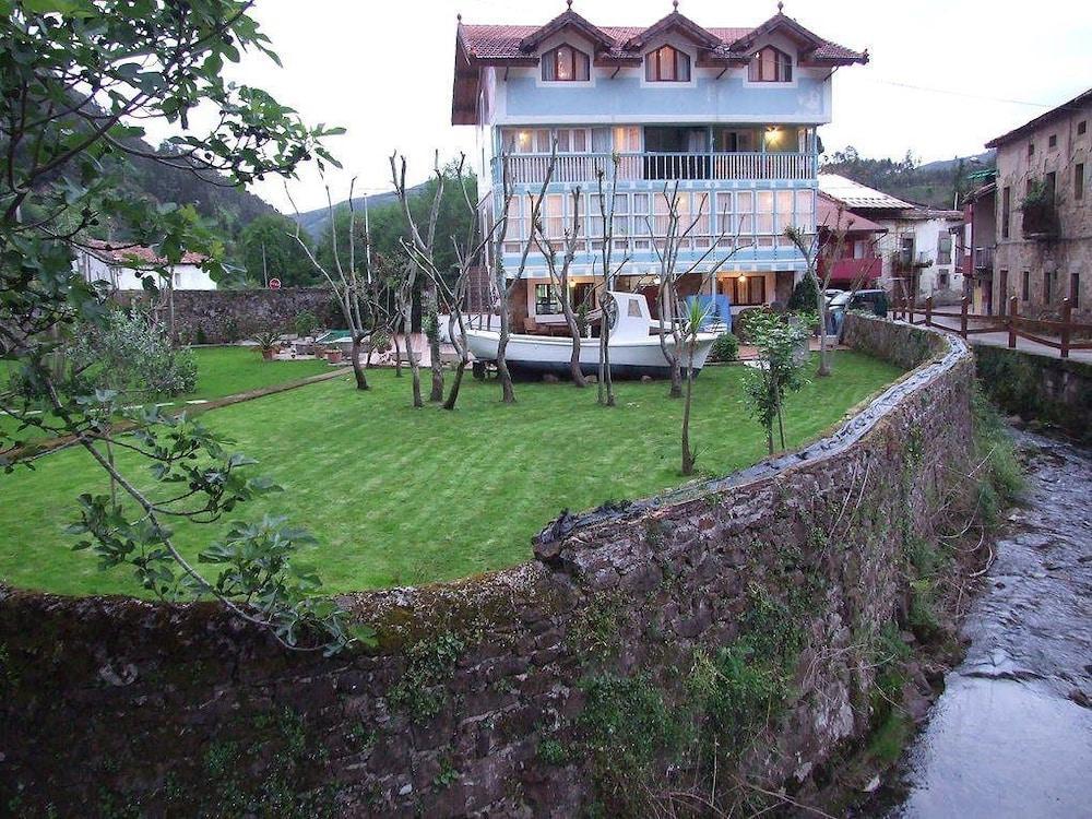 La Casa Del Agua 56 Hotel Limpias Exterior photo
