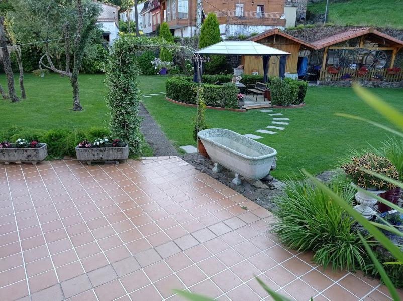 La Casa Del Agua 56 Hotel Limpias Exterior photo